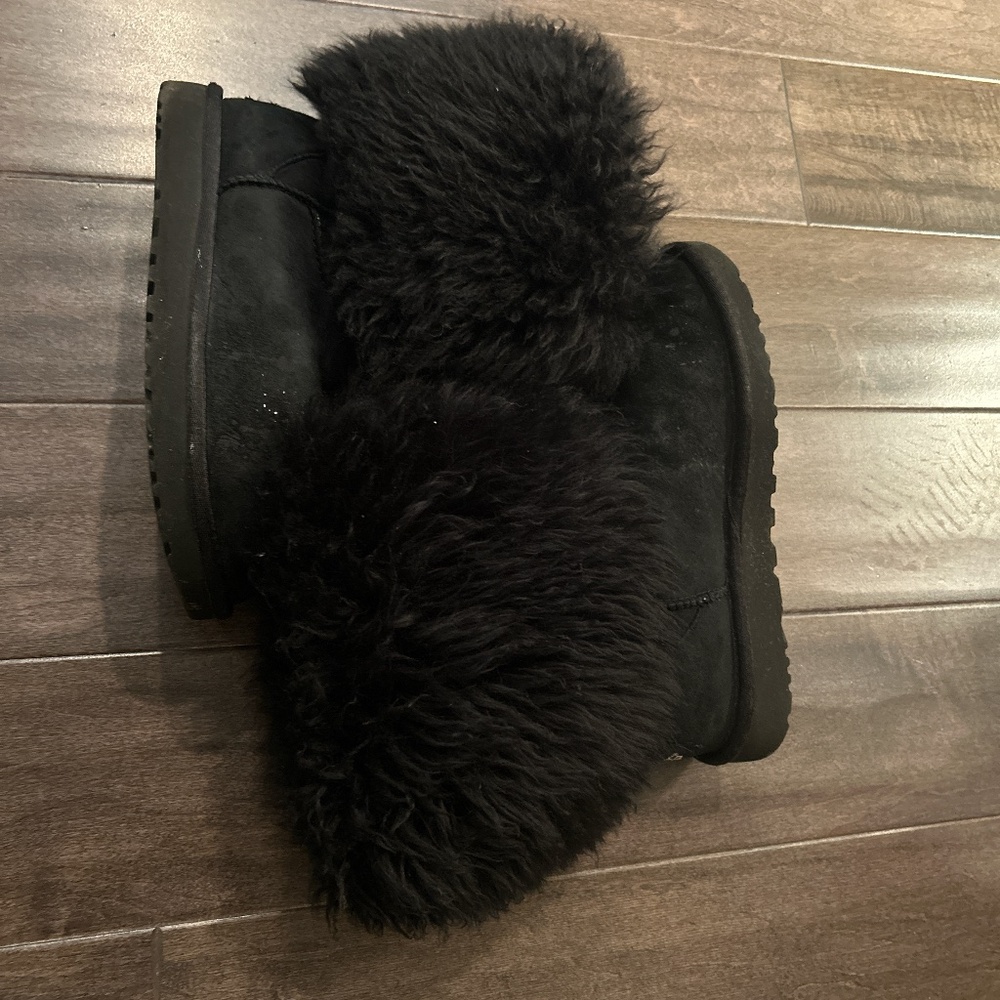 black fur around uggs